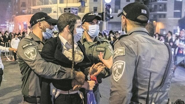 צעיר חרדי נעצר בהפגנה נגד הסגר