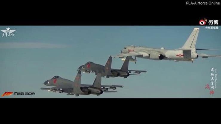 חיל האוויר הסיני השתמש בקטעים מסרטים הוליוודיים בסרטוני יח"צ