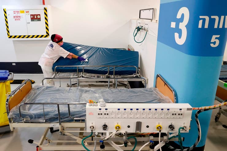 מתקן טיפול נמרץ לחולי קורונה בחניון רמב"ם