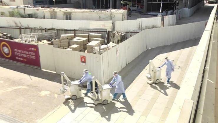 בבית החולים רמב"ם בחיפה החלו להעביר את חולי הקורונה ממחלקות הכתר בבית החולים לחניון התת קרקעי