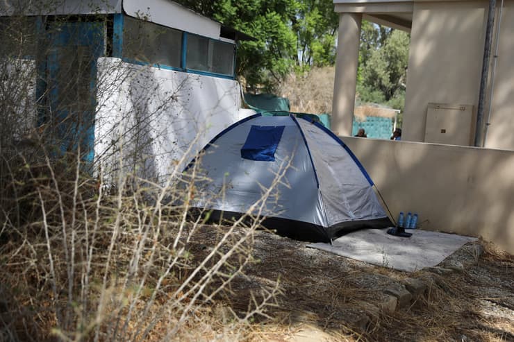 קפריסין מבקש מקלט מ איראן תקוע באזור החיץ 
