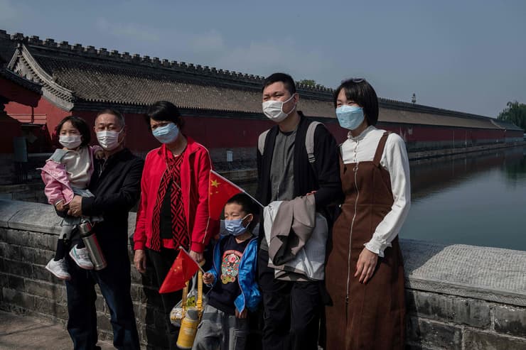 תיירים סינים ב העיר האסורה ב בייג'ינג סין