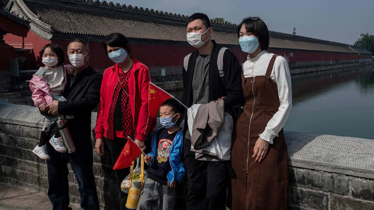 תיירים סינים ב העיר האסורה ב בייג'ינג סין