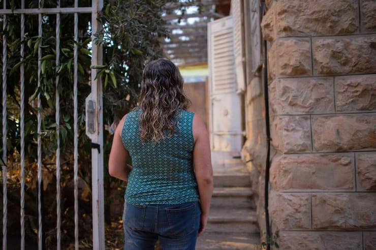 איסור ביקורים בבתי אבות במהלך הקורונה. "רק חלק אחד מסימפטום רחב ובעייתי הרבה יותר" (צילום: יואב דודקביץ) מירה