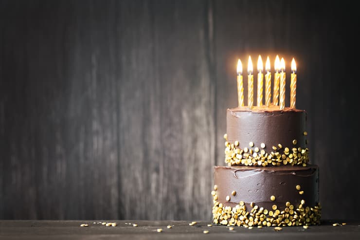 עוגת יום הולדת - אילוסטרציה