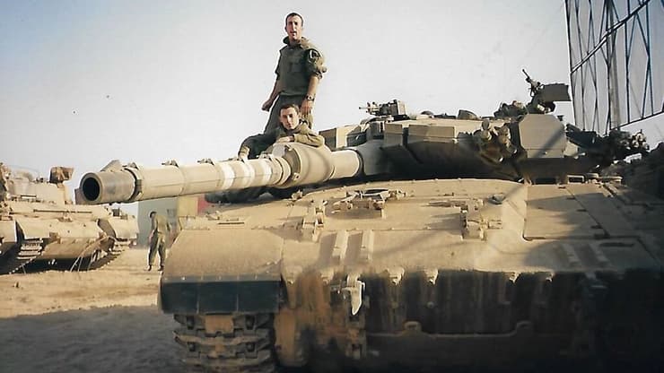 פלוגת נחשול פלוגה יחידה שריון טנק ניסוי דרום לבנון רצועת הביטחון רעם סגול