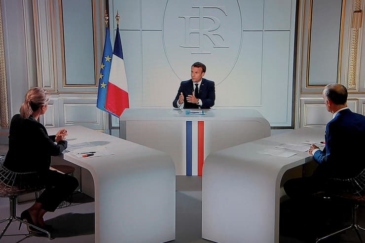נשיא צרפת עמנואל מקרון מכריז על הגבלות קורונה חדשות