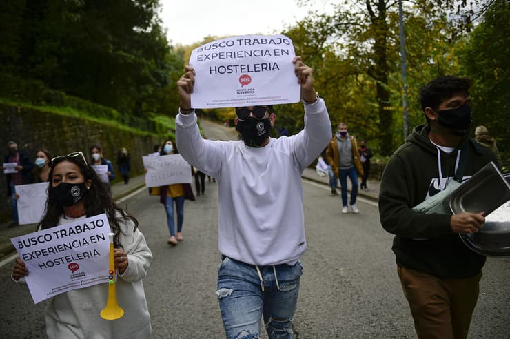 הפגנה נגד הקבלות קורונה ב פמפלונה ספרד