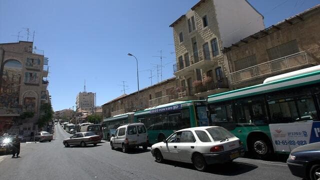 רעש חזק גורם לעלייה באדרנלין, מתח בשרירים ודריכות. ירושלים