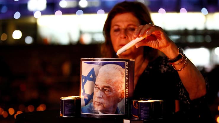 הדלקת נרות בכיכר רבין