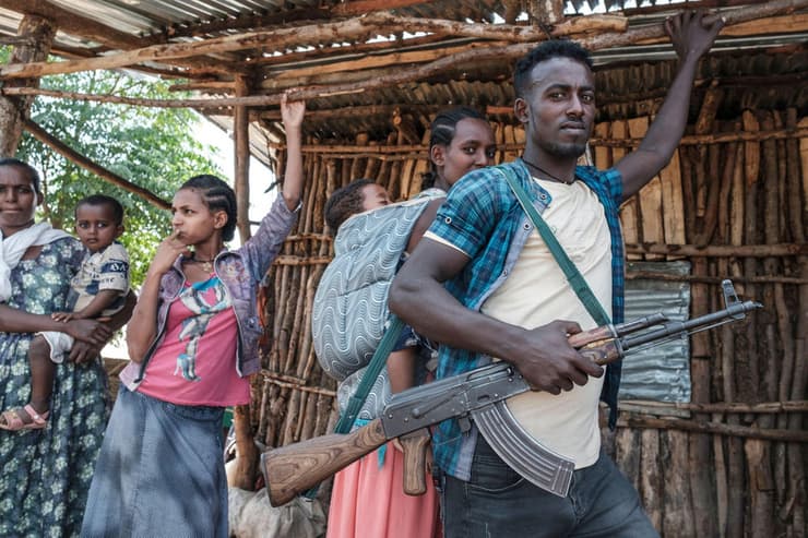 מיליציית אמהרה שמסייעת לצבא אתיופיה בקרבות במחוז תיגראי
