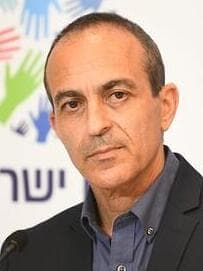 ד"ר רוני גמזו מתנגד