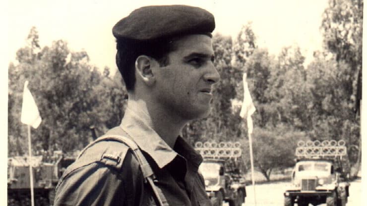 עופר רבינוביץ' בשירותו הצבאי