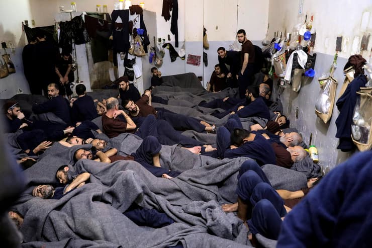 תמונות השנה של רויטרס 2020 אסירים זרים חלקם חשודים כאנשי דאעש בכלא ב חסקה סוריה 7 ינואר
