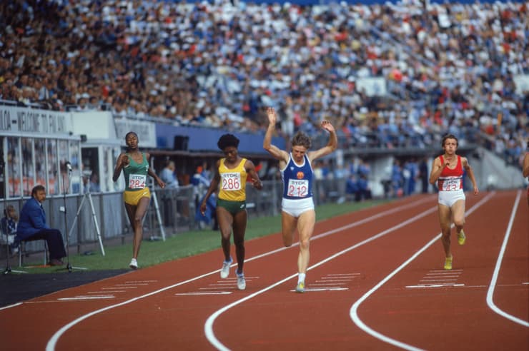 מריטה קוך זוכה בזהב באליפות העולם, 1983