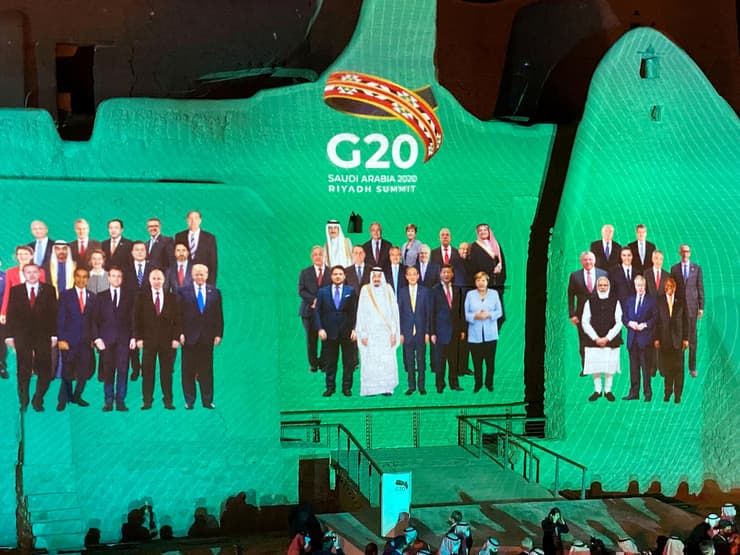 דמותם של מנהיגי G20  על קירות ארמון סאלווה ב סעודיה