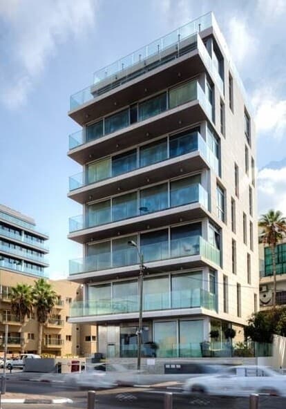  הבניין ברחוב הירקון בתל אביב