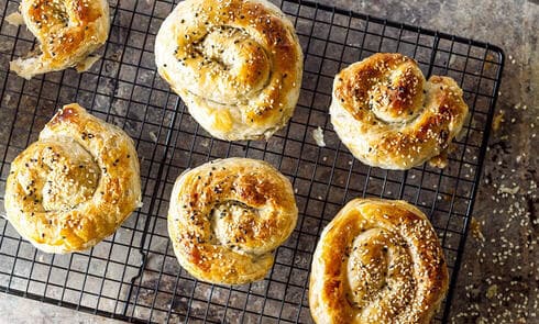 בורקס בשר - אינס שילת ינאי -אקסנט