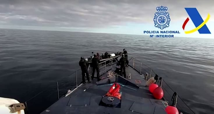 ספרד מרדף סוחרי סמים סירת מנוע הים התיכון חשיש