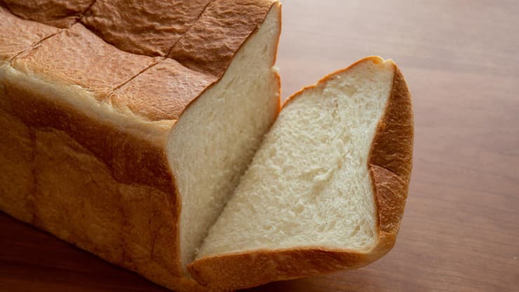 לחם מקמח לבן