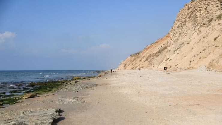 חוף פולג שבו נמצאה גופתו של יונתן היילו