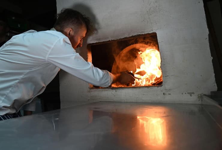 ה שף יבגן קלופטנקו אוקראינה רוסיה הקרב על ה בורשט