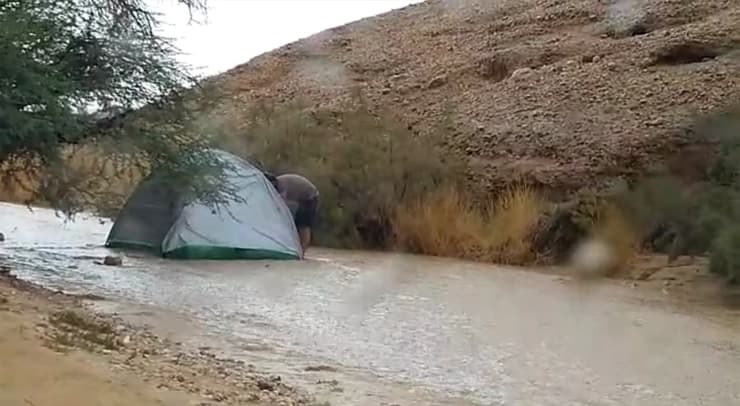 אוהל בנחל נמיה