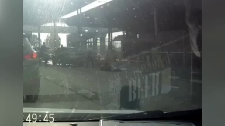 תיעוד רגע הפיגוע במחסום קלנדיה