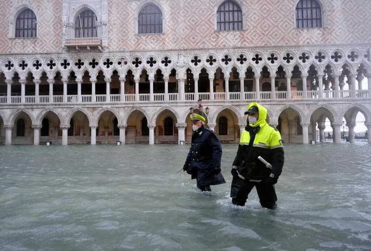 איטליה ונציה שוב מוצפת הצפה שיטפון שיטפונות מים הצפות