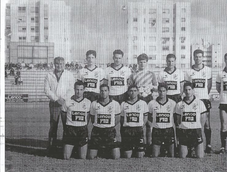 שחקני מכבי יפו ב-1990