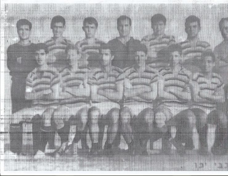 שחקני סגנית האלופה מכבי יפו ב-1964