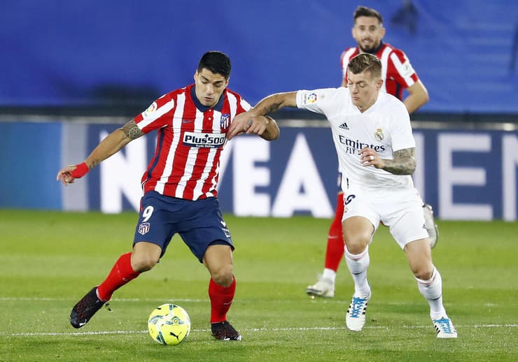 טוני קרוס מול לואיס סוארס