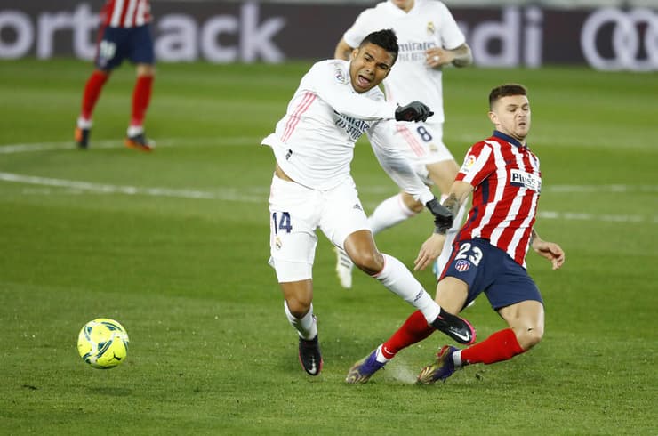 קאסמירו נאבק עם טריפייר