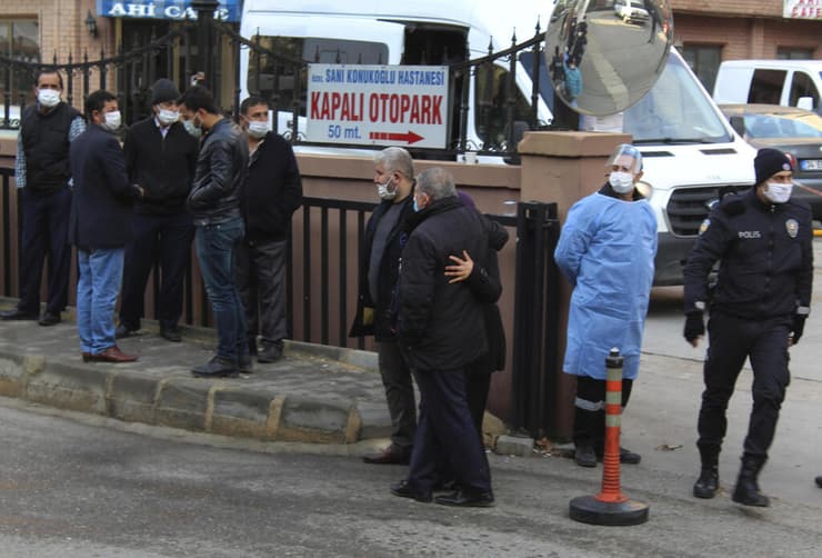 טורקיה פיצוץ בית חולים בעיר גזאזיינטפ חולי קורונה נהרגו ב שריפה