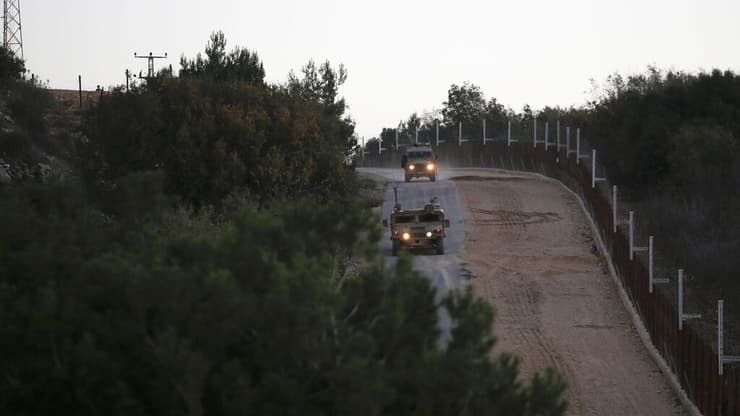 כוחות צה"ל ליד קיבוץ מנרה גבול לבנון