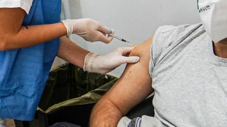 קורונה חיסון מבצע חיסונים איטליה נאפולי