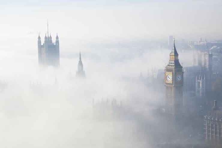 לונדון בערפל