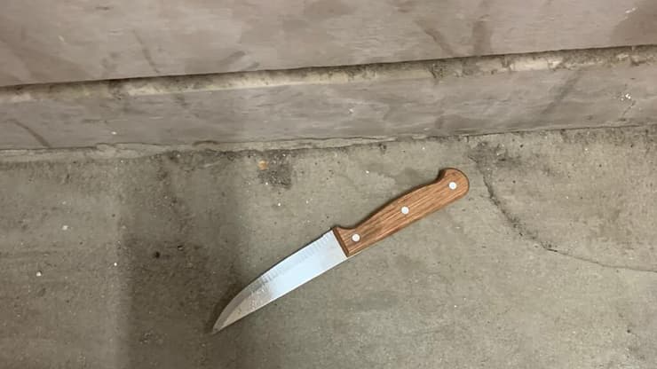 הסכין של המחבל שניסה לדקור לוחמי מג"ב במערת המכפלה