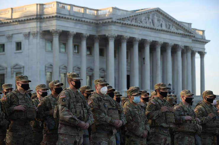 חיילים חיילי משמר לאומי ב וושינגטון ארה"ב היערכות ל השבעה ביידן