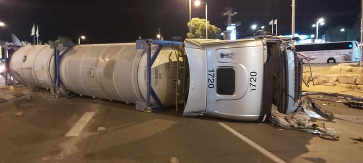 המשאית אחרי התאונה