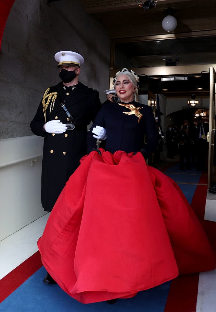 ליידי גאגא בהשבעה של ג'ו ביידן לנשיאות