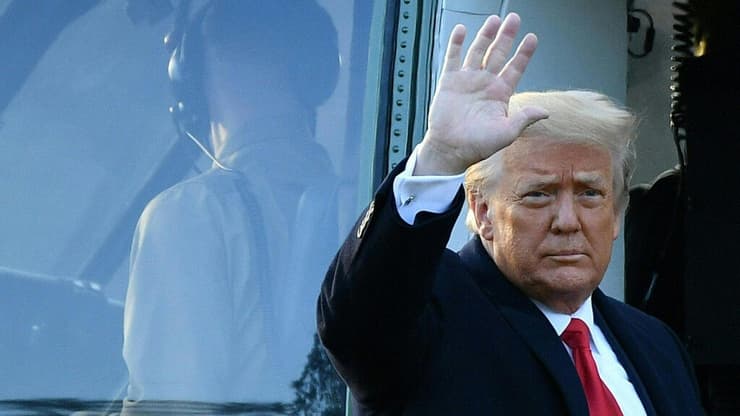 נשיא ארה"ב דונלד טראמפ עוזב את הבית הלבן בפעם האחרונה