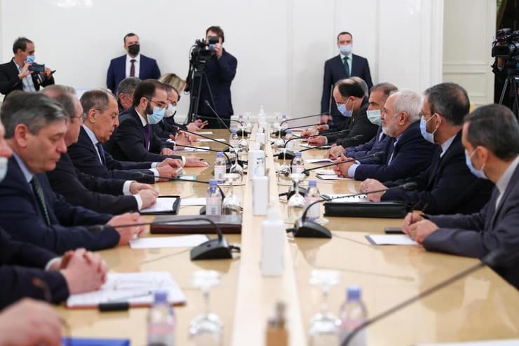 שר החוץ הרוסי סרגיי לברוב מפגש ב מוסקבה רוסיה עם שר החוץ של איראן מוחמד ג'וואד זריף