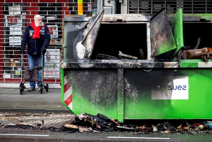 נזקי המחאה בהולנד