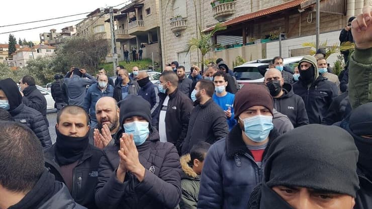 הפגנה מול תחנת המשטרה באום אל פחם נגד הרציחות במגזר הערבי