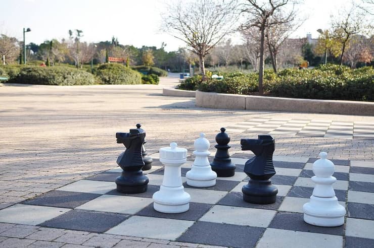 לוח שחמט בפארק כפר סבא