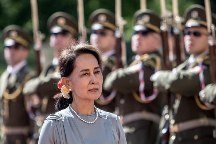 אונג סן סו צ'י מנהיגת מיאנמר בביקור בפראג 2019