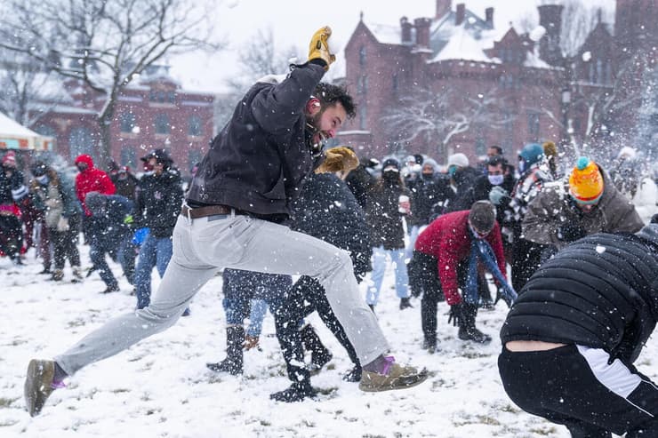 ארה"ב סופת שלג צפון מזרח המדינה קרב שלג ענקי ב וושינגטון הבירה