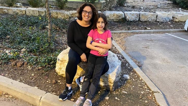 קרן מלול וביתה יהל