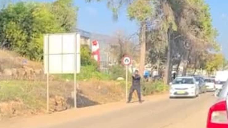 שוטרים יורים על רכב שבורח מאזור איכסאל